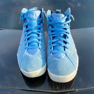 Air Jordan 7 “Pantone”